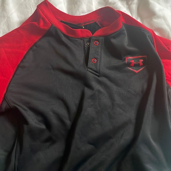 Black and Red Long sleeve Under Armour Pullover - Picture 1 of 5